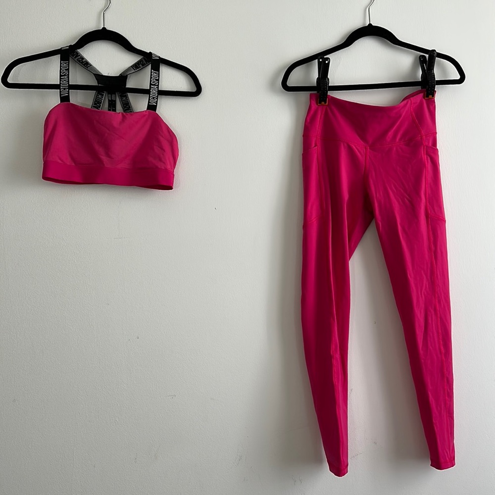 Sports bra & leggings
